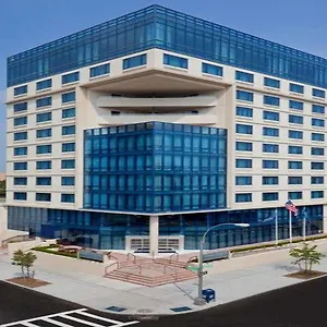 Vista Lic Hotel, Premier Collection By Western 3* New York